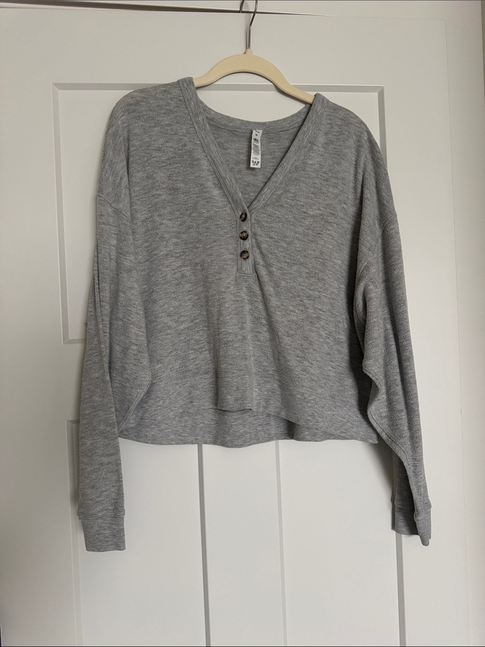 ALO Yoga Gray Long-Sleeve Henley Pullover